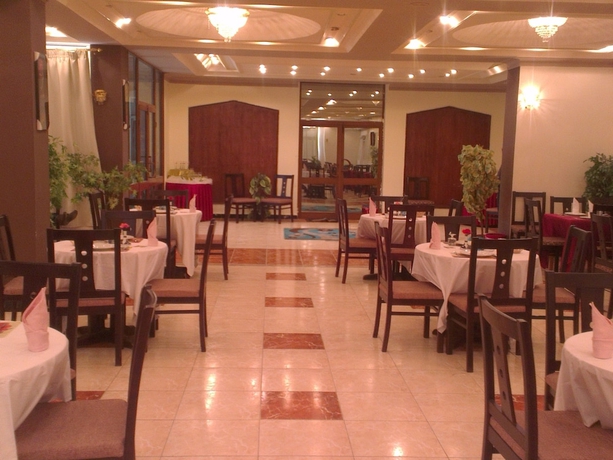 Imagen del bar/restaurante del Hotel Ajami Armed Forces Apartments. Foto 5
