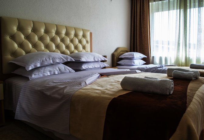 Imagen de la habitación del Hotel Ajana. Foto 11