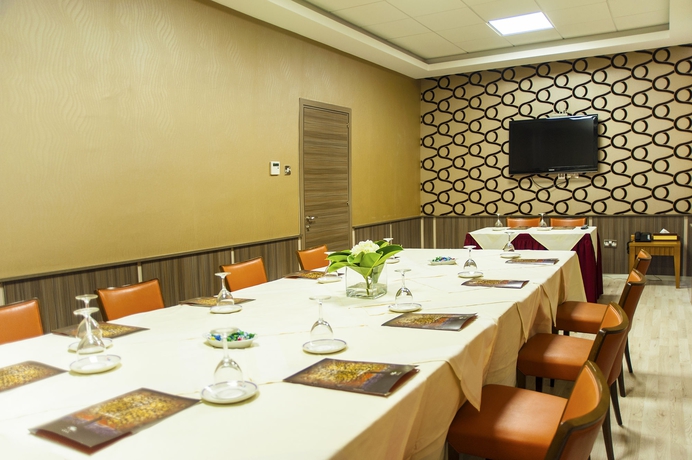 Imagen de los interiores del Hotel Ajax, Limasol. Foto 9