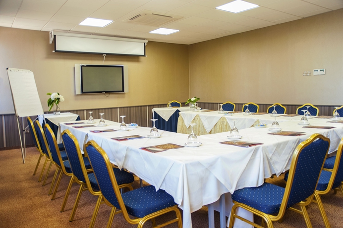 Imagen de los interiores del Hotel Ajax, Limasol. Foto 10