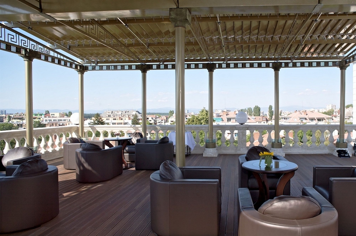 Imagen de los exteriores del Hotel Ajax, Sofia. Foto 10