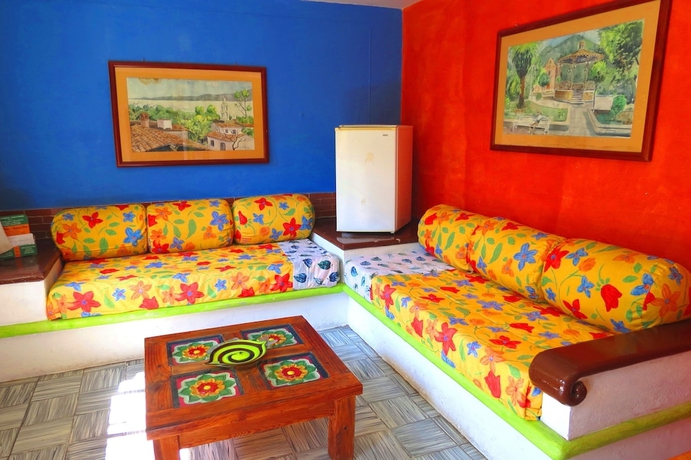 Imagen de la habitación del Hotel Ajijic Plaza Suites. Foto 7