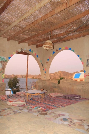 Imagen del bar/restaurante del Hotel Ajilika. Foto 10