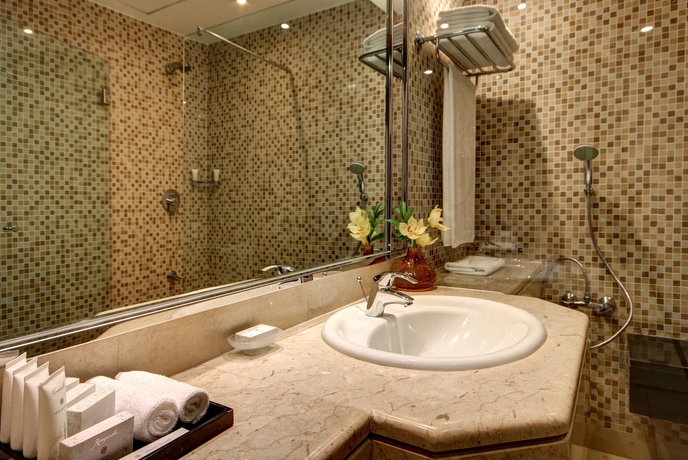 Imagen de la habitación del Hotel Ajman. Foto 5