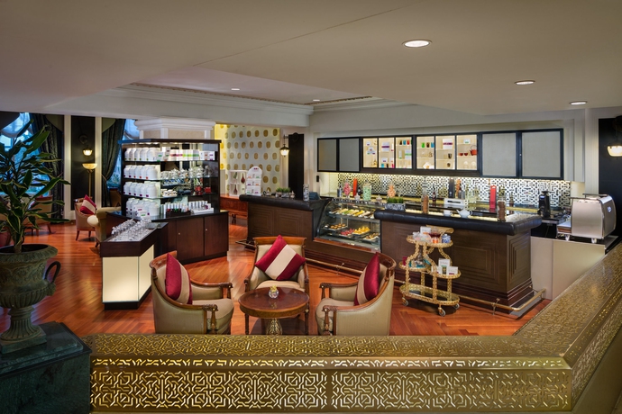 Imagen de los interiores del Hotel Ajman. Foto 15