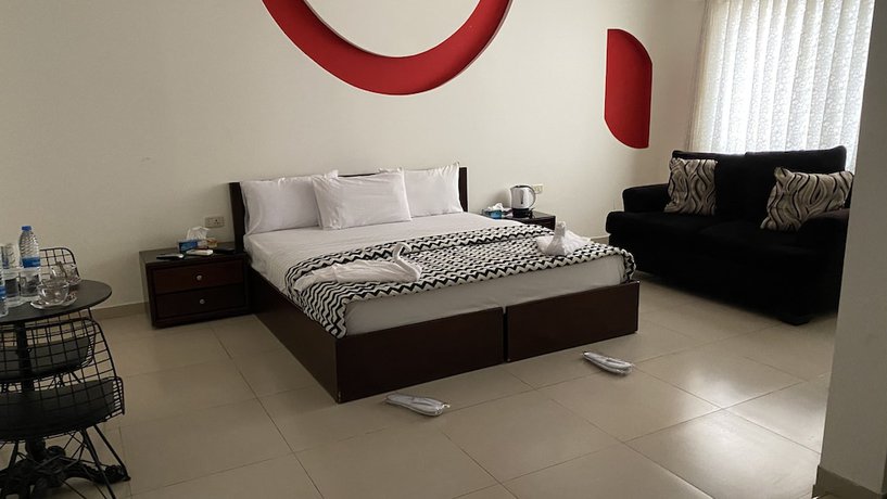 Imagen de la habitación del Hotel Ajnadeen. Foto 13