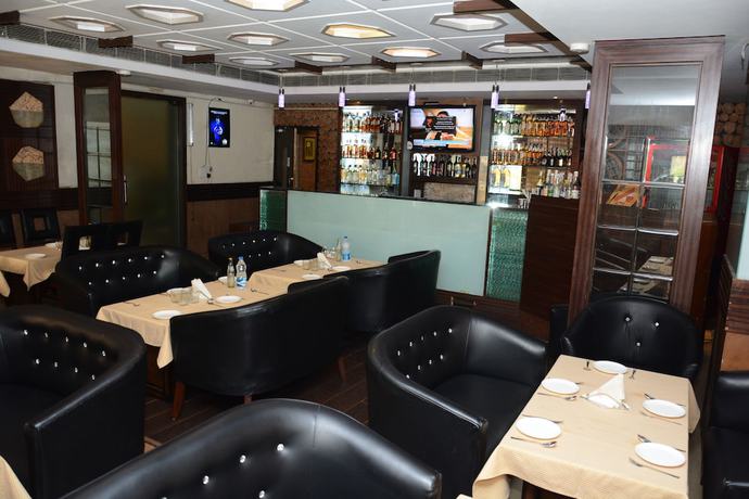 Imagen del bar/restaurante del Hotel Ajuba Residency. Foto 2