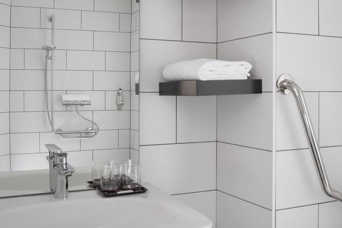 Imagen general del Hotel Aka Lodge Lyon Est. Foto 5