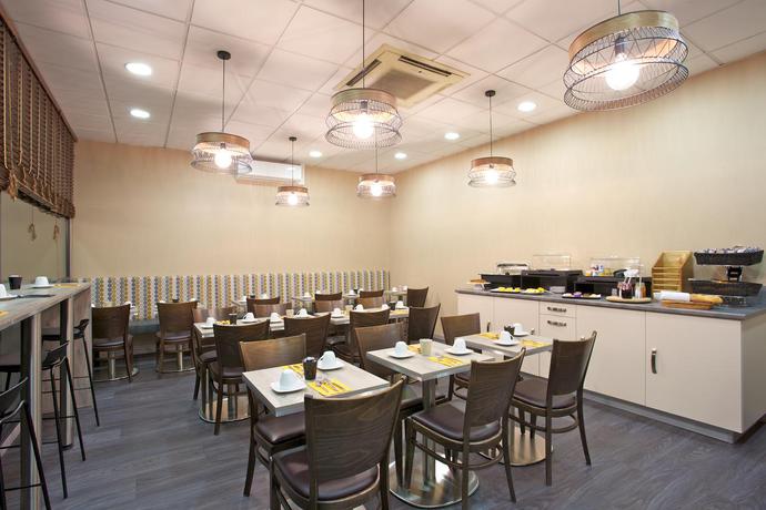 Imagen general del Hotel Aka Lodge Lyon Est. Foto 9