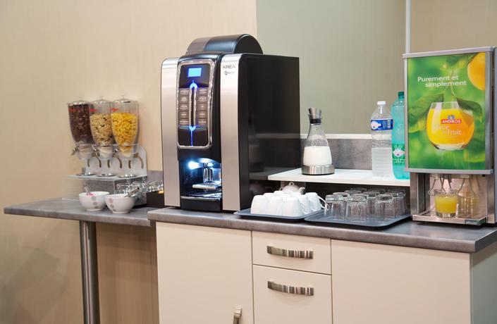 Imagen general del Hotel Aka Lodge Lyon Est. Foto 11