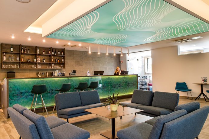Imagen de los interiores del Hotel Akad&eacute;mia. Foto 16