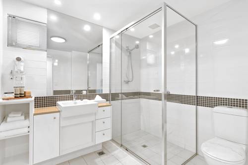 Imagen de la habitación del Hotel Akama Resort. Foto 2