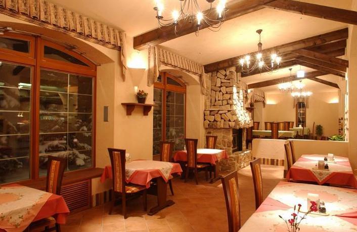 Imagen del bar/restaurante del Hotel Akan No Mori Tsuruga Rezort Hana Yuka. Foto 3