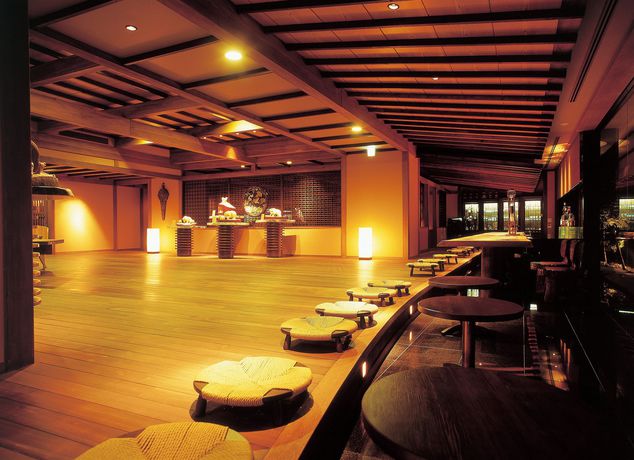 Imagen de los interiores del Hotel Akan Tsuruga Bessou Hinanoza. Foto 10