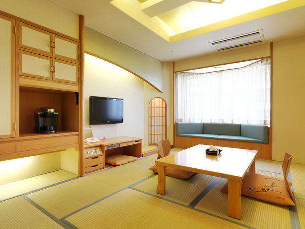 Imagen de la habitación del Hotel Akan Yuku No Sato Tsuruga. Foto 4