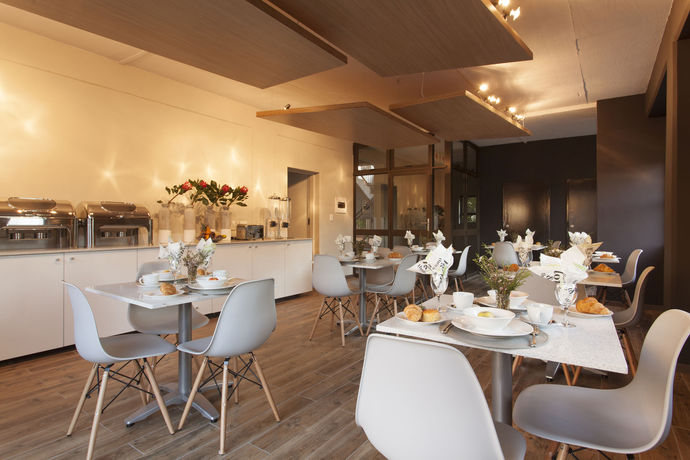 Imagen de los interiores del Hotel Akanani Apartments. Foto 13