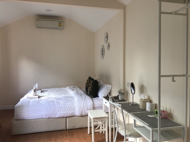 Imagen de la habitación del Hotel Akantuka Homestay. Foto 4