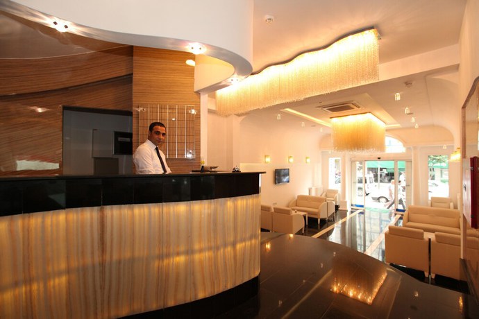 Imagen de los interiores del Hotel Akar. Foto 18