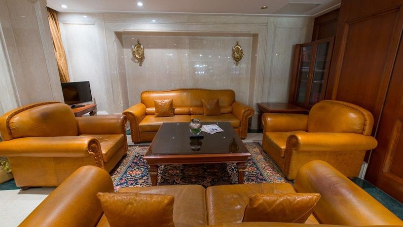 Imagen de los interiores del Hotel Akar International. Foto 17