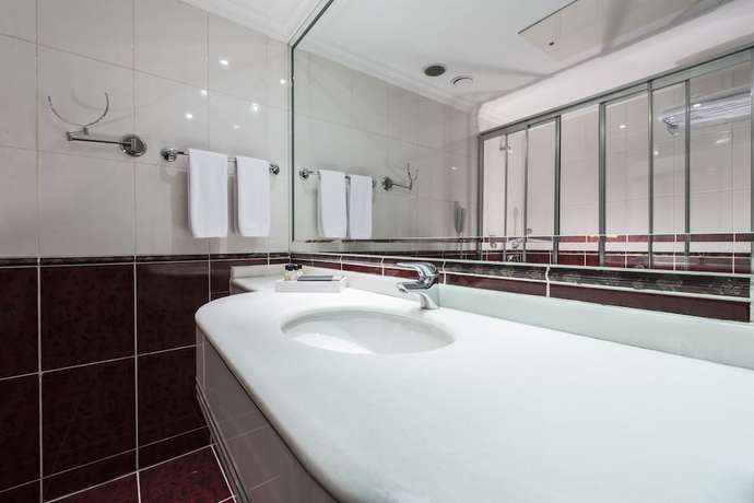 Imagen de la habitación del Hotel Akar International. Foto 11