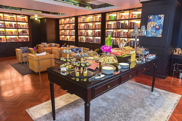 Imagen del bar/restaurante del Hotel Akara Bangkok. Foto 4