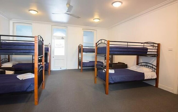Imagen de la habitación del Hotel Akara. Foto 15