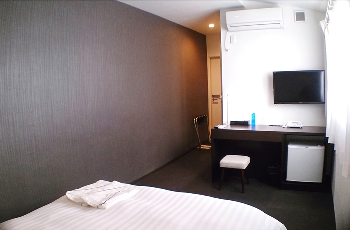 Imagen de la habitación del Hotel Akasaka Crystal. Foto 7