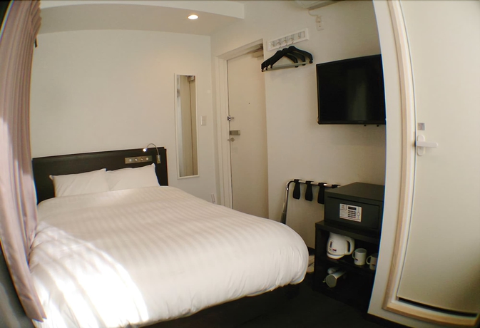 Imagen de la habitación del Hotel Akasaka Crystal. Foto 9
