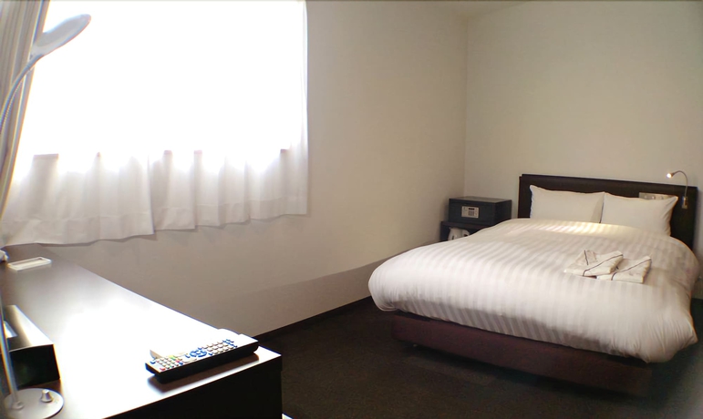 Imagen de la habitación del Hotel Akasaka Crystal. Foto 10