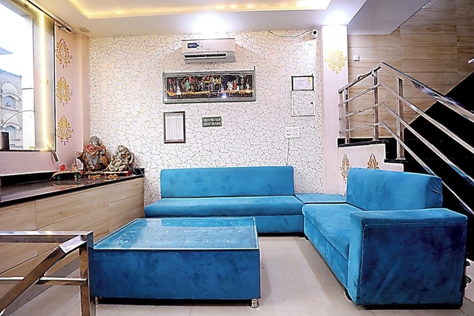Imagen de los interiores del Hotel Akash Inn Near Taj Mahal. Foto 15