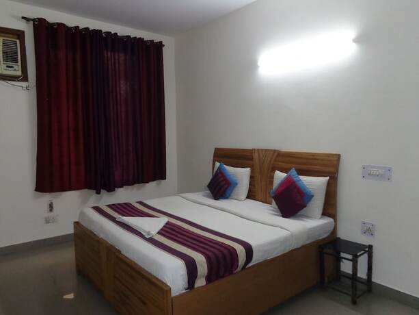 Imagen de la habitación del Hotel Akash Palace. Foto 33