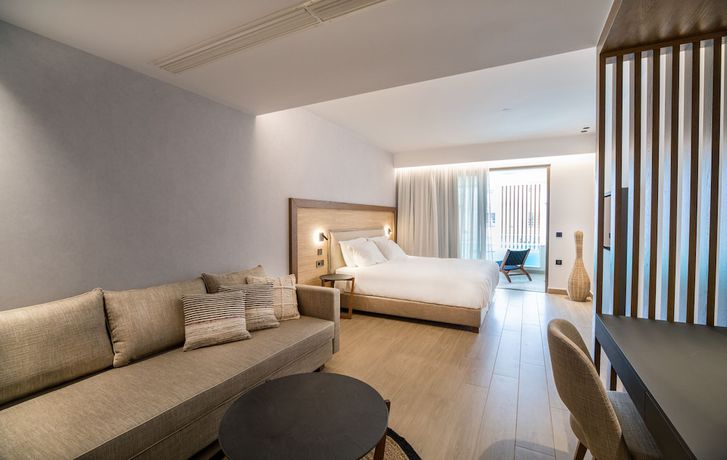 Imagen de la habitación del Hotel Akasha Beach and Spa. Foto 11