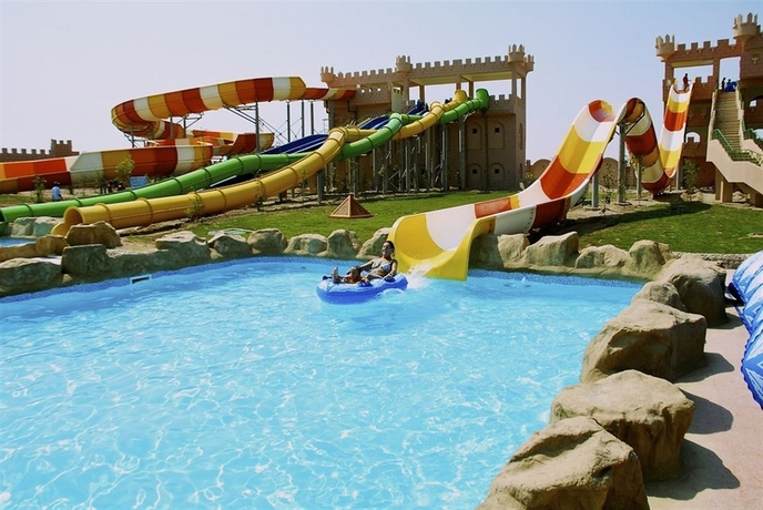 Imagen de la piscina del Hotel Akassia Swiss Resort. Foto 12