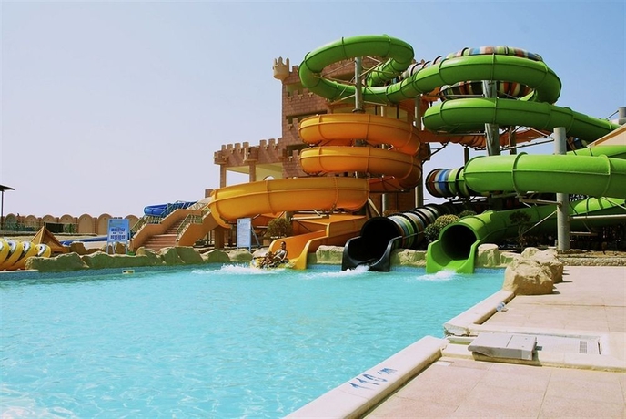 Imagen de la piscina del Hotel Akassia Swiss Resort. Foto 14