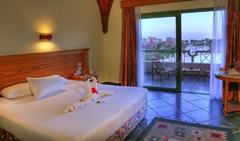 Imagen de la habitación del Hotel Akassia Swiss Resort. Foto 7