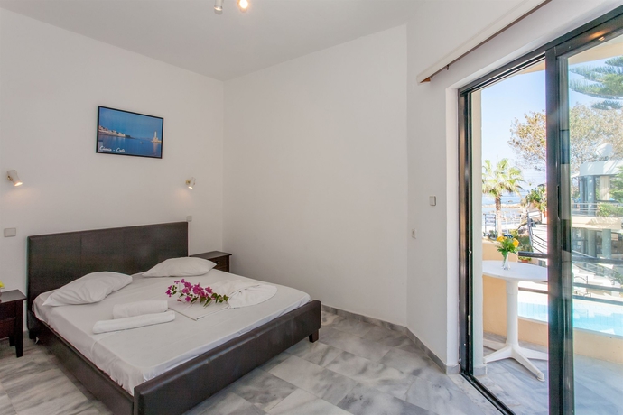 Imagen de la habitación del Hotel Akasti. Foto 7