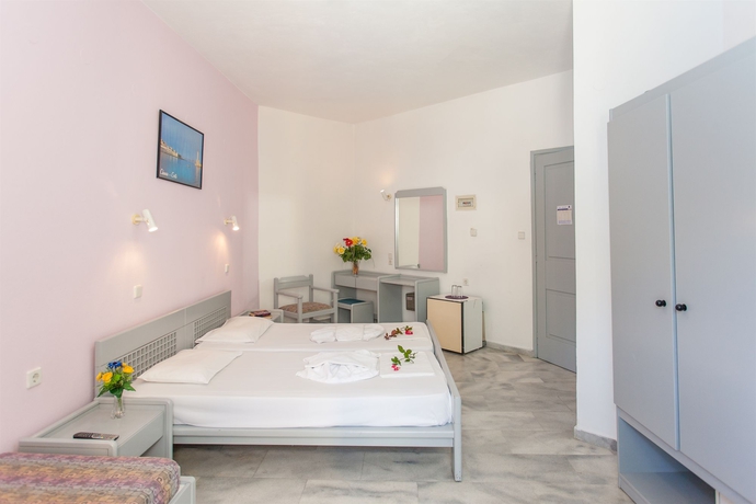 Imagen de la habitación del Hotel Akasti. Foto 9