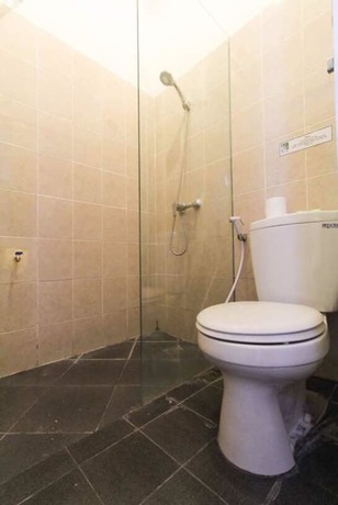 Imagen general del Hotel Akatara Stay Jimbaran. Foto 7