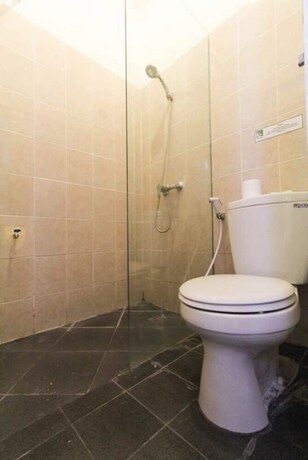 Imagen de la habitación del Hotel Akatara Stay Jimbaran. Foto 23