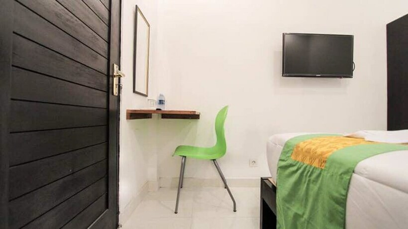 Imagen de la habitación del Hotel Akatara Stay Jimbaran. Foto 28