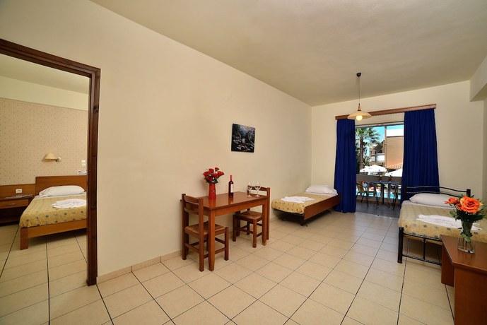 Imagen de la habitación del Hotel Akatos. Foto 11