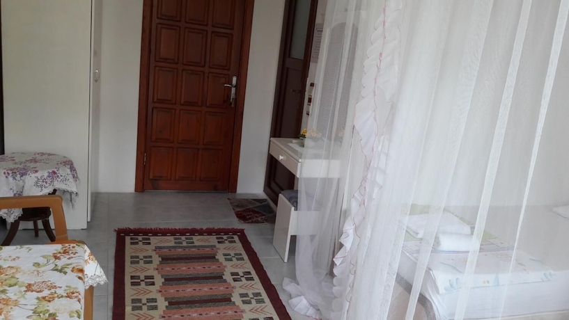 Imagen de la habitación del Hotel Akay. Foto 13