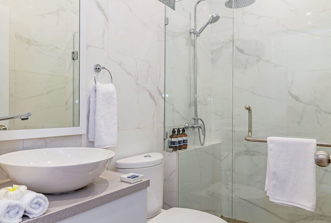 Imagen de la habitación del Hotel Akaya Bali. Foto 16
