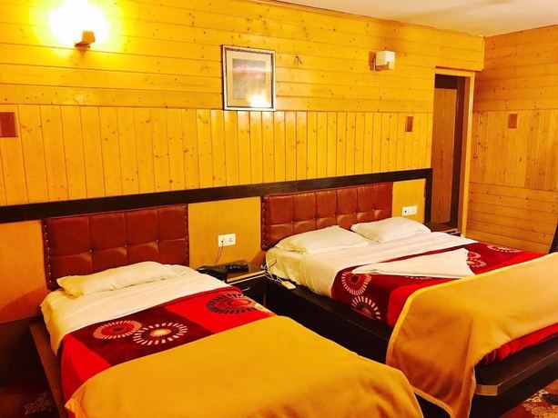 Imagen de la habitación del Hotel Akbar Sonamarg. Foto 11