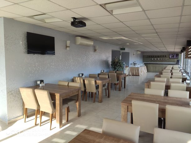 Imagen del bar/restaurante del Hotel Akdag. Foto 3