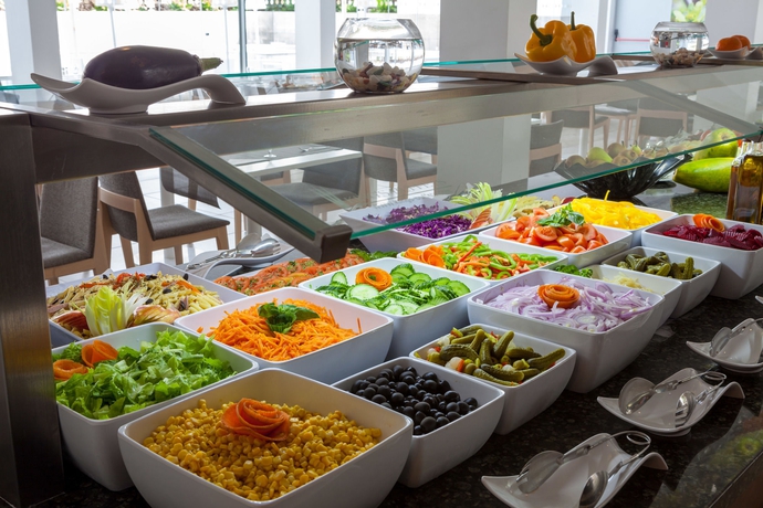 Imagen del bar/restaurante del Hotel Akeah Broncemar. Foto 5