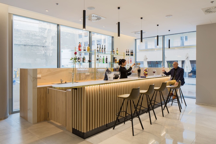 Imagen del bar/restaurante del Hotel Akeah Verdi Budapest. Foto 8