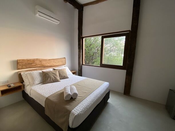 Imagen de la habitación del Hotel Akela Gaira. Foto 13