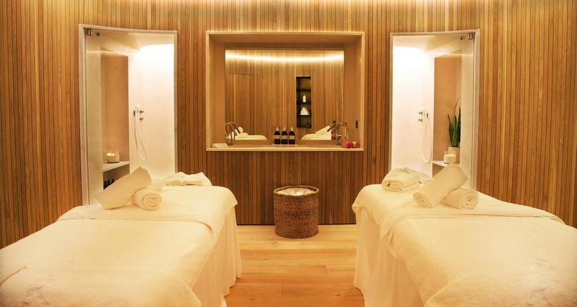 Imagen de los interiores del Hotel Akelarre - Relais and Châteaux. Foto 6