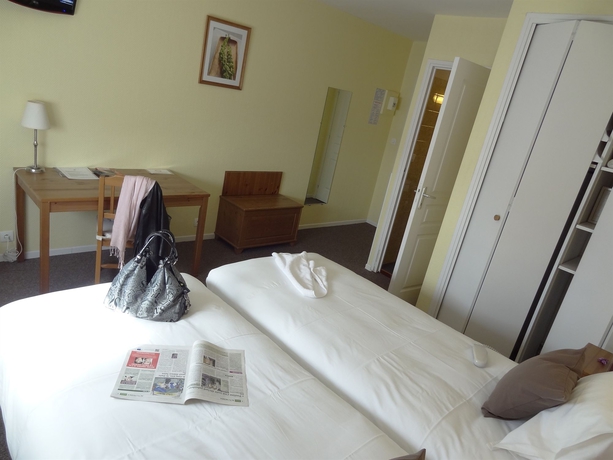 Imagen de la habitación del Hotel Akena Le Prado. Foto 8
